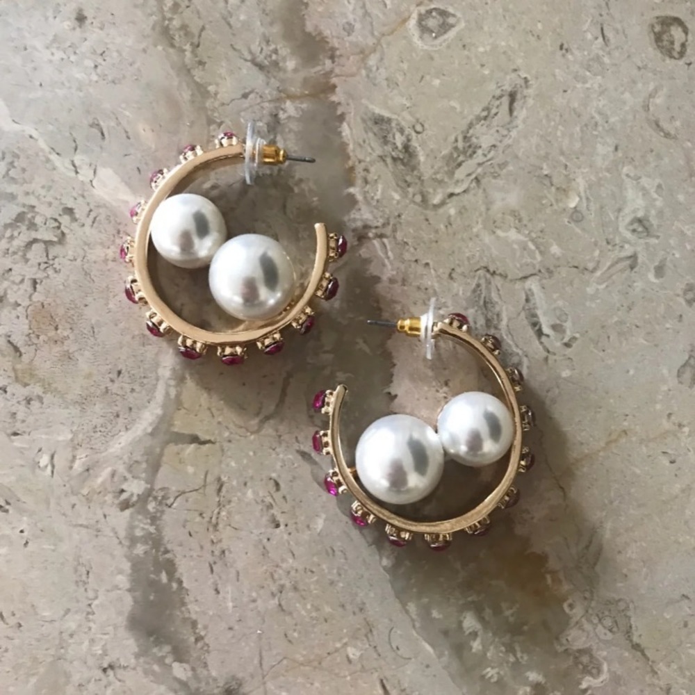 Pearl earrings gold hoops